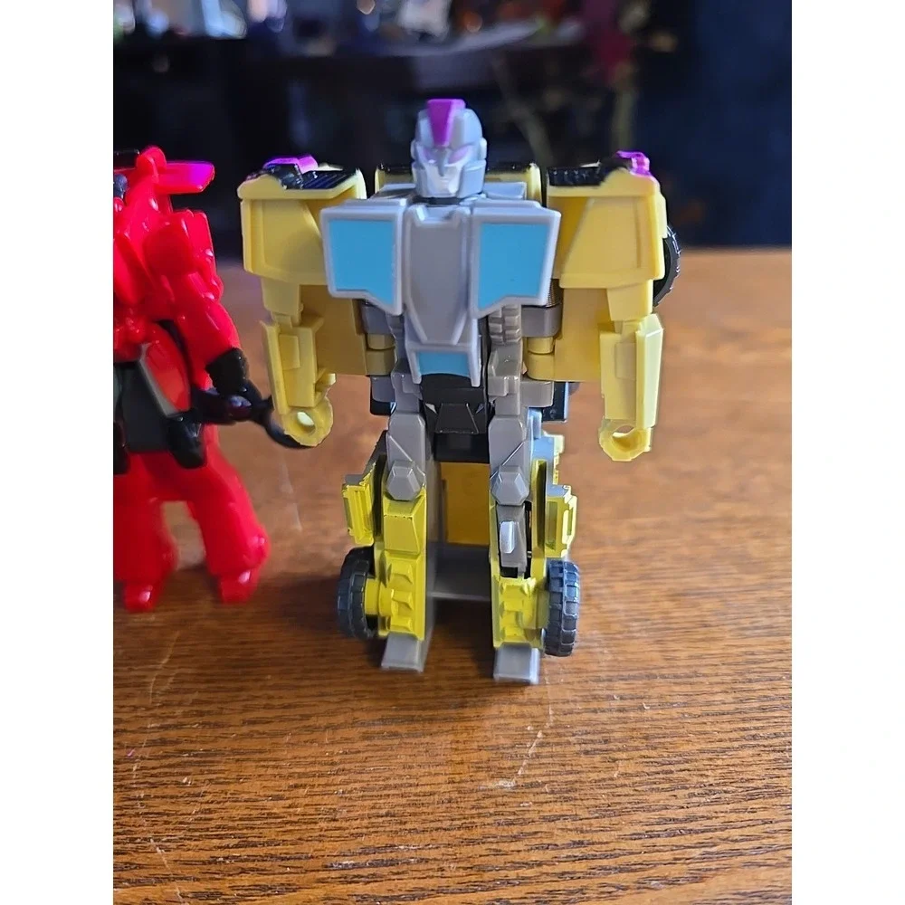 Lot (4) Transformers  Action Figures‎ Plastic